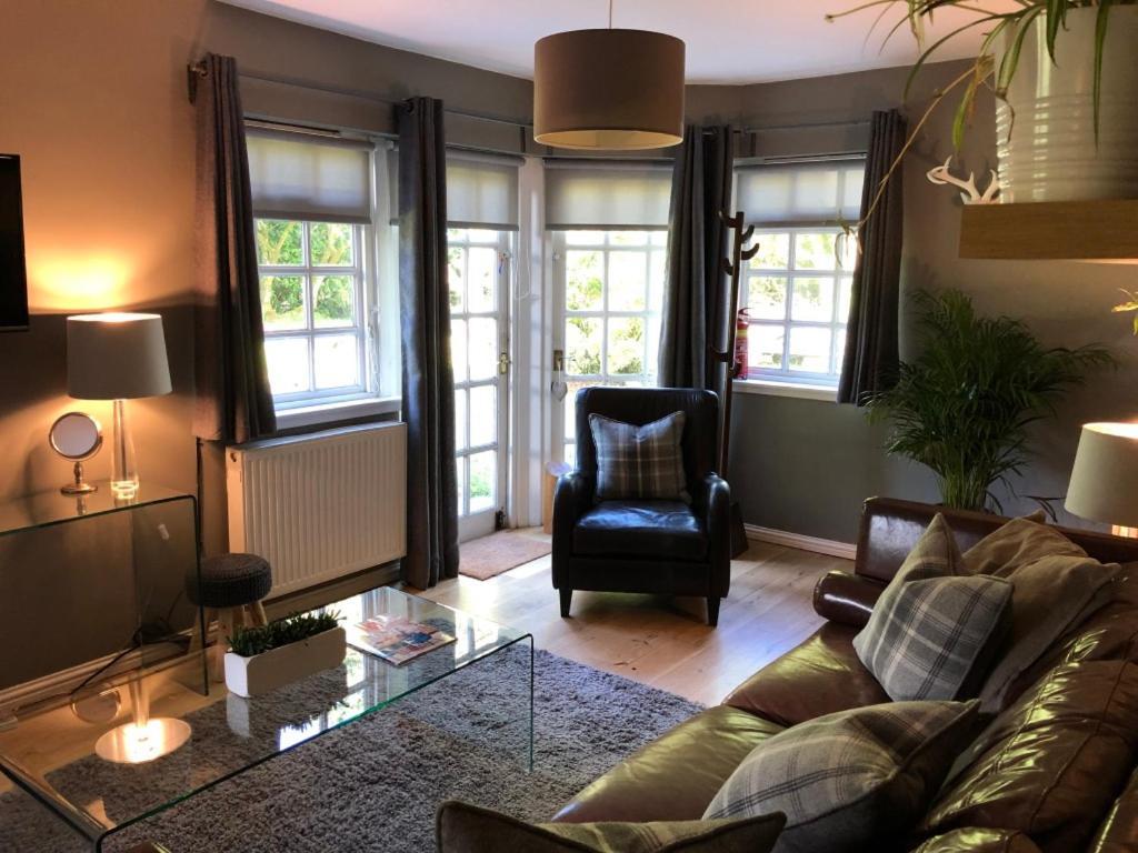 Loch Lomond Hideaways Villa Drymen Exterior photo